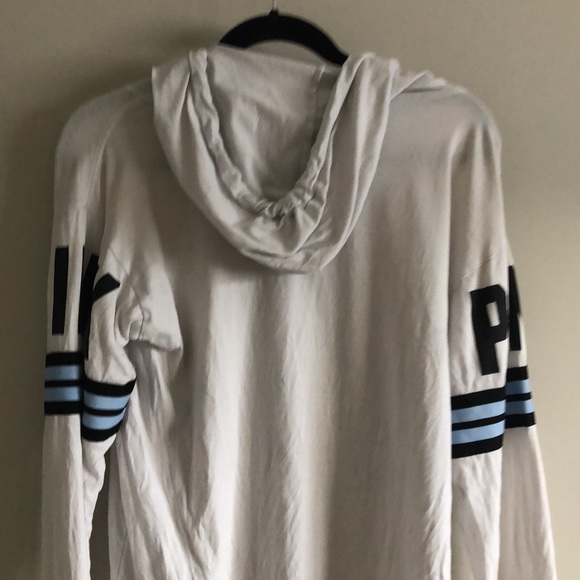 Victoria’s Secret PINK Longsleeve - Picture 3 of 3